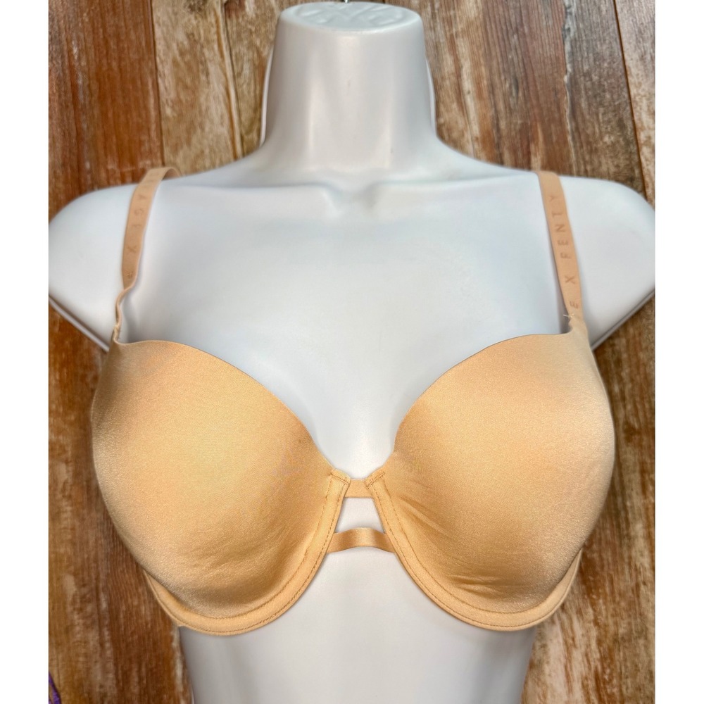 Savage X Fenty Rihanna T-Shirt Bra Nude Beige Underwire Logo Strap 38B